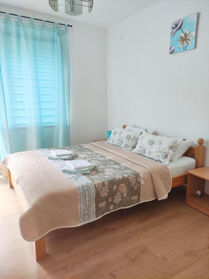 Guesthouse D&D Licko Petrovo Selo Ngoại thất bức ảnh